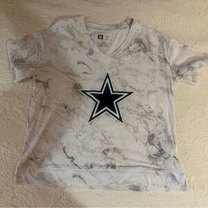 Women's Size m NFL team apparel tshirt